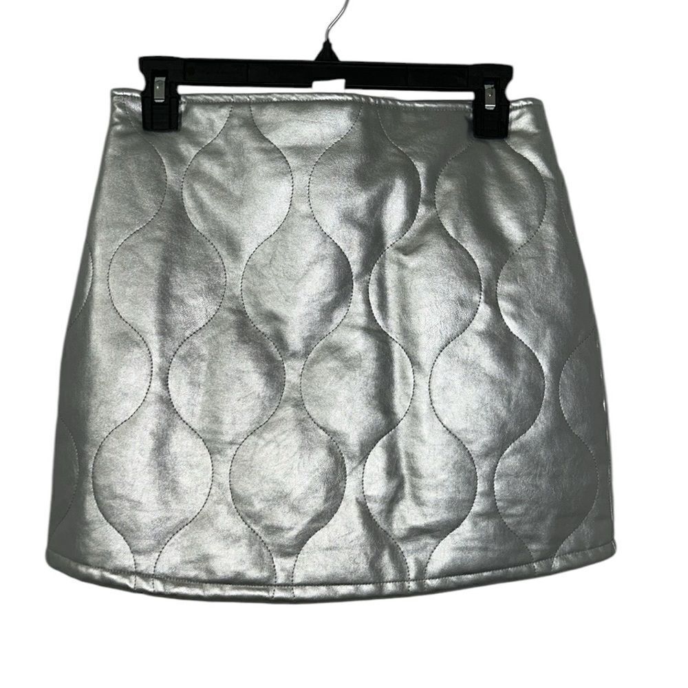 Kids' Metallic Faux Leather Skort In Silver(Size 14) - Picture 2 of 5